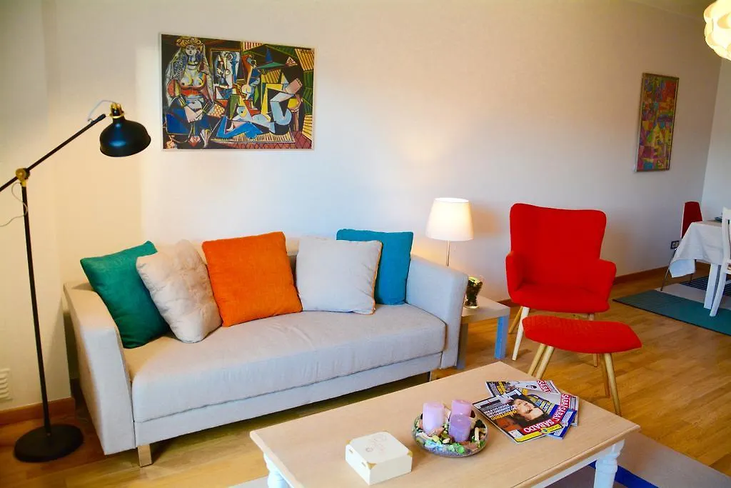 E7 Lisbon Deluxe Apartments contacts